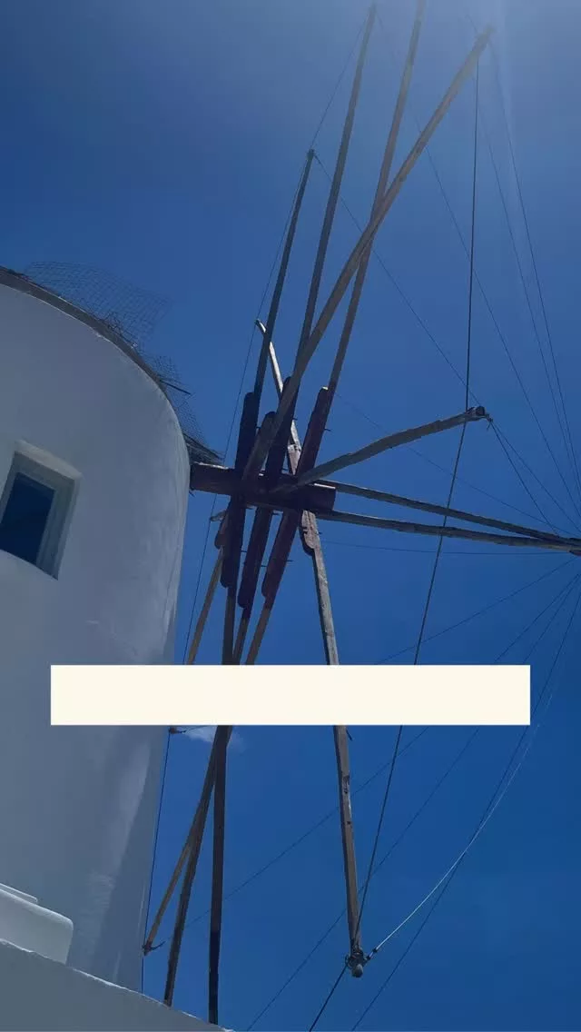 ✨ C’est comment une journée à Santorin en mai 2026 ? 
Ça donne ça: Pratique, cuisine de rêve, douceur, paysages à couper le souffle… 
Les places limitées, ne tarde pas à t’inscrire → lien en bio 

#retraitepilates #santorini #bienetre #voyageinterieur #pilatesretreat #pilatesparis #sejourpilates #sejourpilatesgrece #pilatesgrece #lepilates #pilatesfr #pilates #santorini #pilatessantorini 
#greece